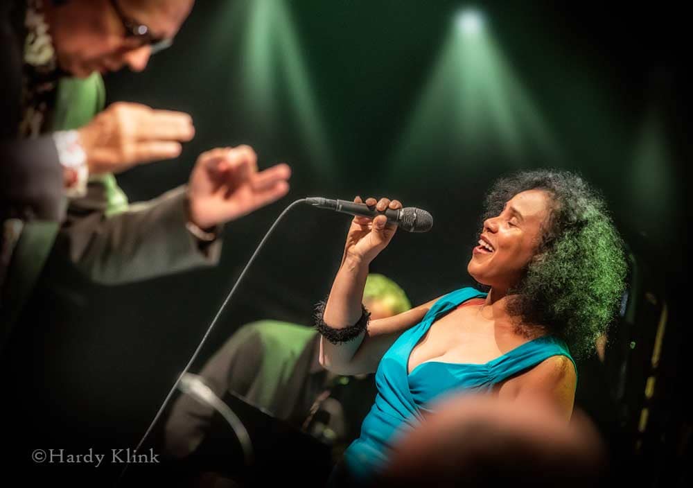 zondag 2 oktober 2022 ‘O Verde do Brasil’ Millennium Jazz Orchestra + Lílian Vieira, Theater MIMIK Deventer foto Hardy Klink