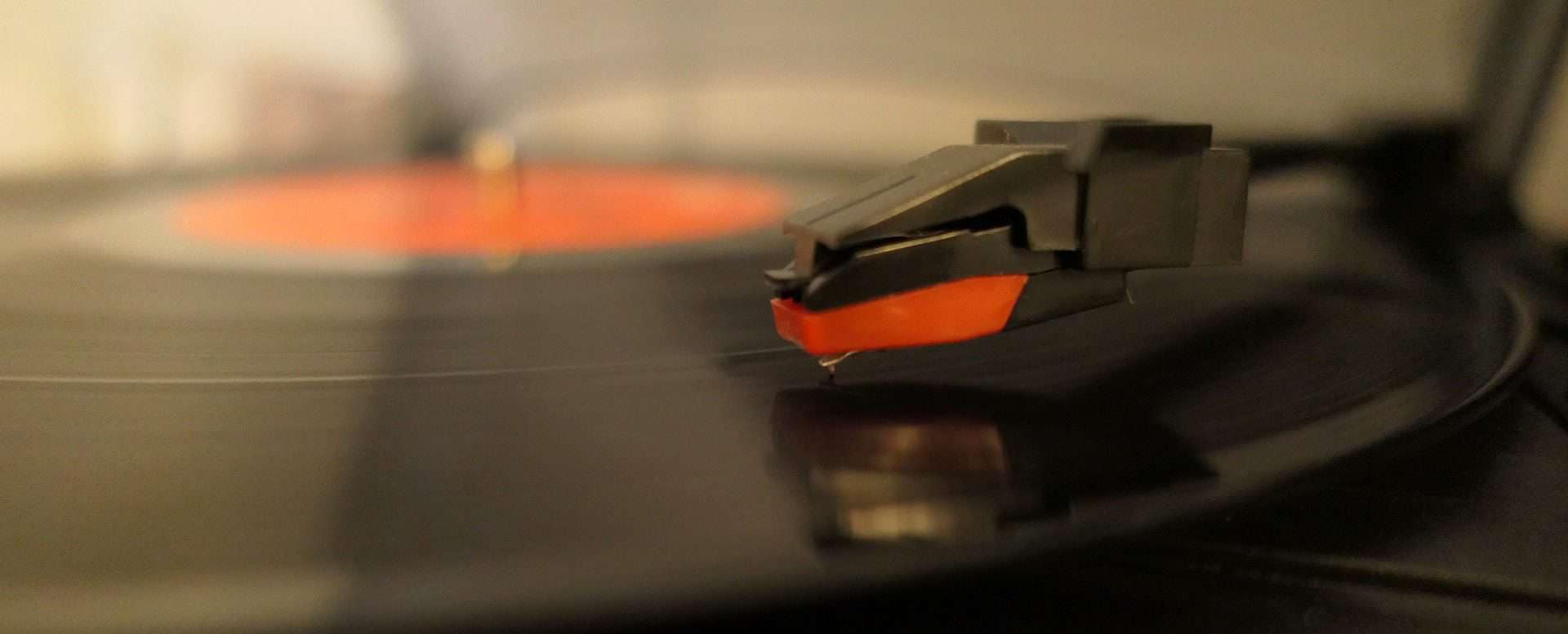 platenspeler LP vinyl foto )c) tom beek
